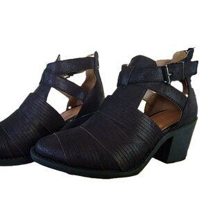 Charlotte Russe Women's Size 7 Black heels/boots/shoes 2-1/2" heel NEW!